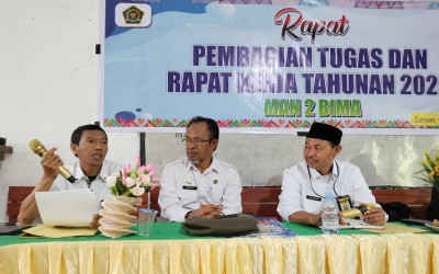 MAN 2 BIMA LAKSANAKAN RAPAT KERJA TAHUNAN UNTUK PENINGKATAN MUTU PENDIDIKAN